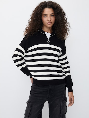 Pull-over Pull&Bear en noir : devant