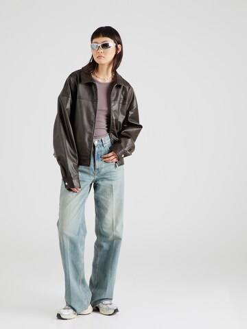 T-shirt 'Milly' WEEKDAY en marron