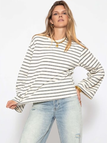 SASSYCLASSY Shirt in White