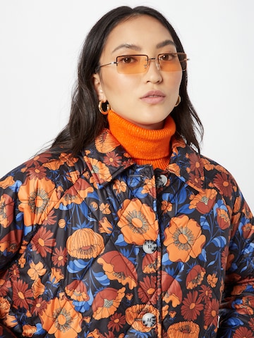 Manteau mi-saison Monki en orange