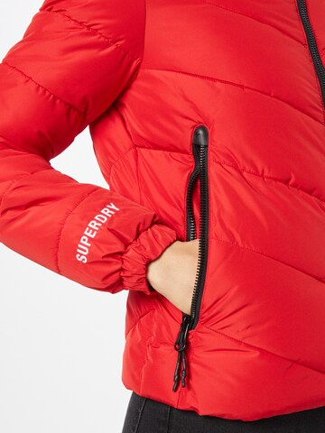 Veste mi-saison Superdry en rouge