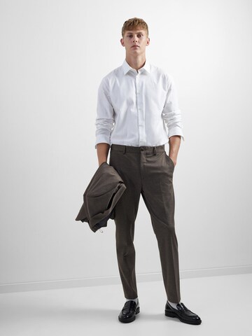 SELECTED Slimfit Bandplooibroek in Bruin