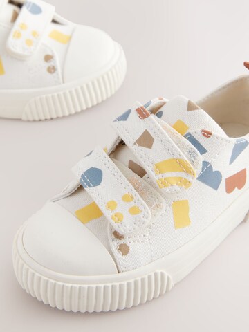 Sneaker de la Next pe alb