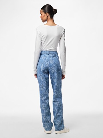 PIECES Loosefit Jeans 'Rosa' i blå