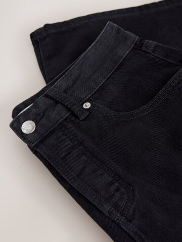 Next Wide Leg Shorts in Schwarz