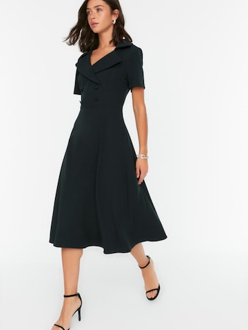 Robe Trendyol en noir : devant