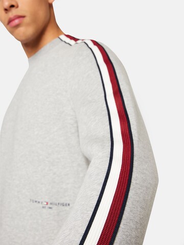 TOMMY HILFIGER Sweatshirt 'NEW GLOBAL' in Grijs