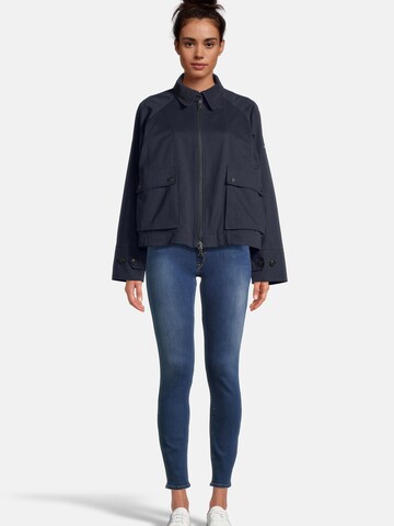BLONDE No. 8 Overjacket 'Teeter' in Blau