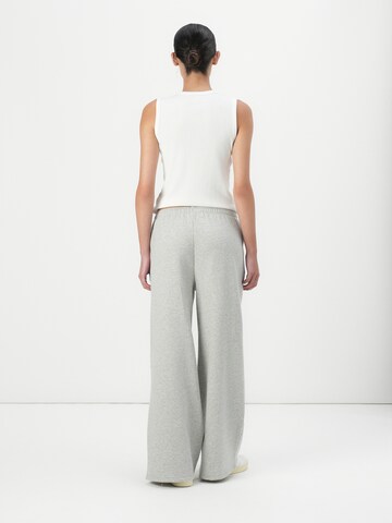 GAP Wide leg Παντελόνι σε γκρι: πίσω