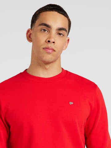 NAPAPIJRI - Ajuste regular Sudadera 'BALIS' en rojo