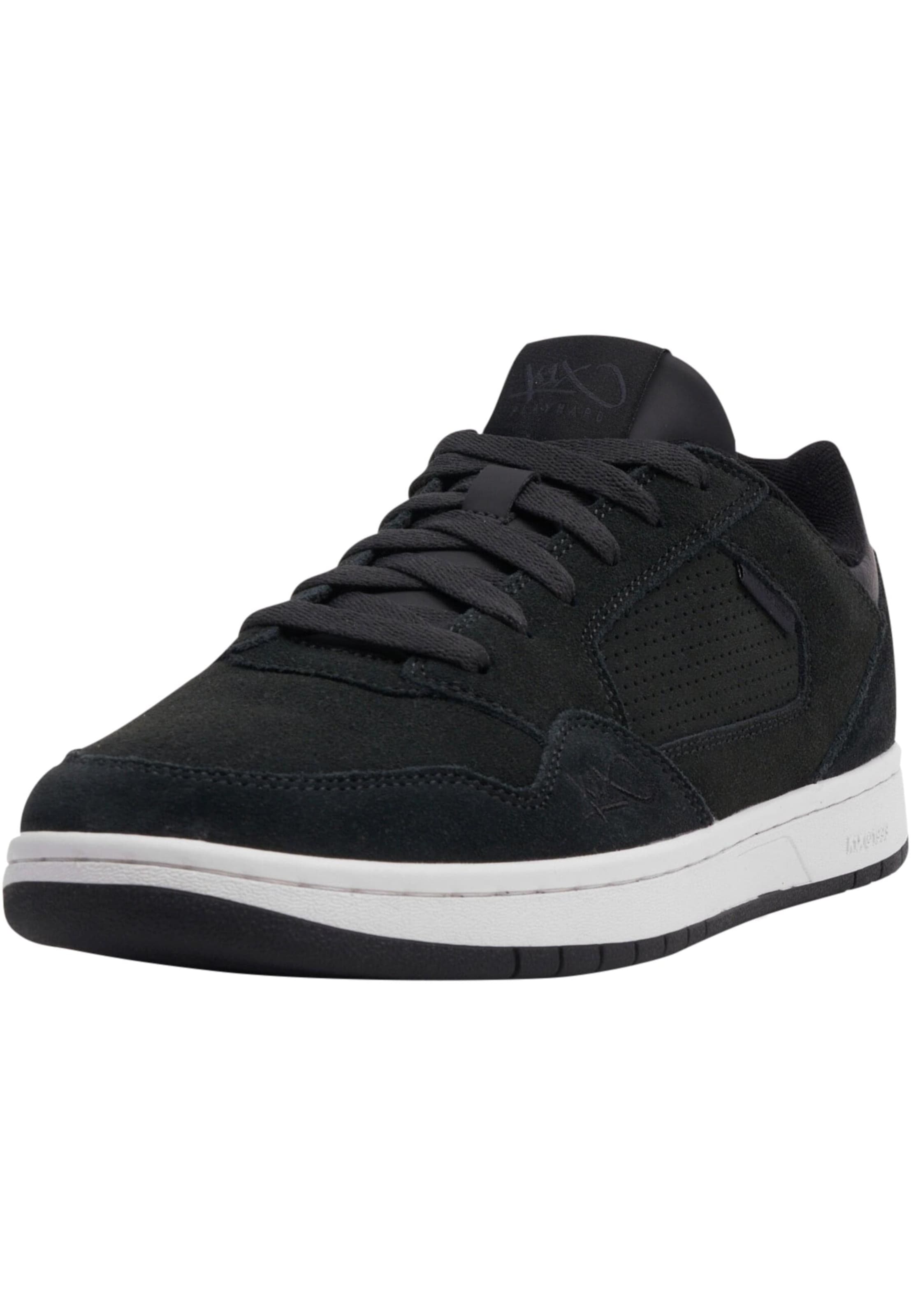 K1X Sneaker 'Sweep' in Schwarz: Vorderseite