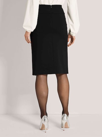 MADELEINE Rok in Zwart