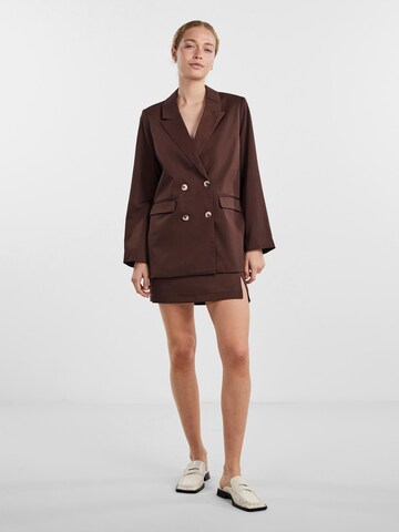 Blazer 'THELMA' di PIECES in marrone