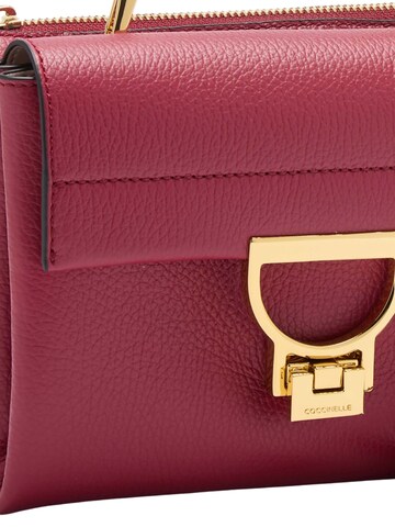 Coccinelle Clutch 'COCCINELLE ARLETTIS' in Rot