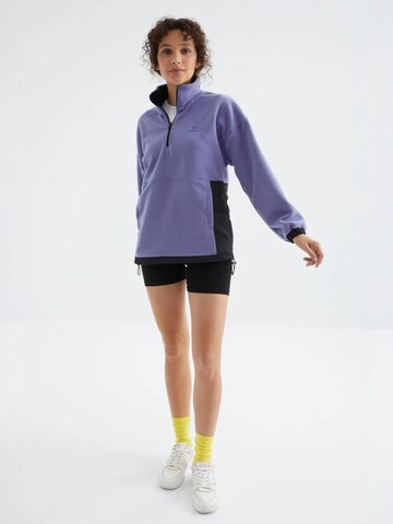 Tommy Life Bluza polarowa w kolorze fioletowy
