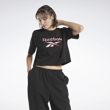 Reebok T-shirt i svart: framsida