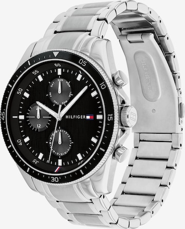 TOMMY HILFIGER Uhr in Silber