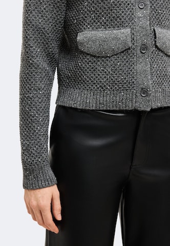 ABOUT YOU - Cárdigan 'Nicola' en gris: frente
