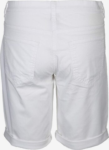 MAC Regular Shorts in Weiß