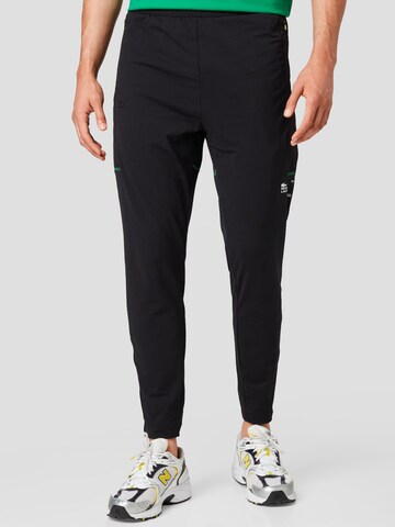 Tapered Pantaloni sport de la Lacoste Sport pe negru: față