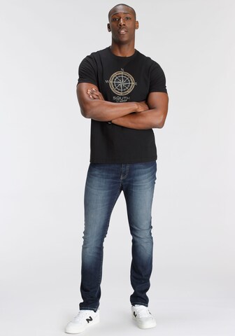 DELMAO T-Shirt in Schwarz