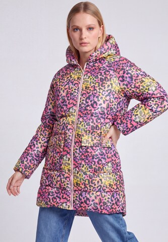 NOOTKI Wintermantel in Geel: voorkant