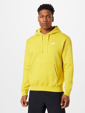 Regular fit Felpa 'Club Fleece' di Nike Sportswear in giallo: frontale