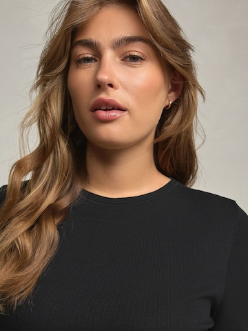 Next - Camisa em preto