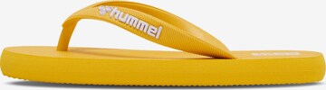 Claquettes / Tongs Hummel en jaune : devant