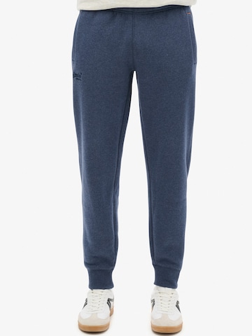 Superdry Tapered Broek 'Essential' in Blauw: voorkant