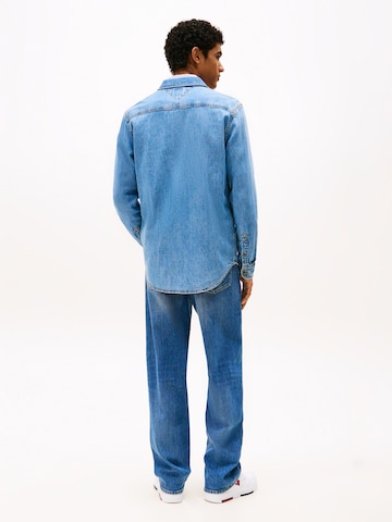 Tommy Jeans Regular Fit Hemd in Blau: Rückseite