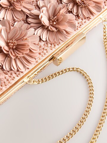 Next Clutch in Pink