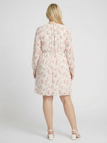 Guido Maria Kretschmer Curvy Mekko 'Penelope' värissä valkoinen