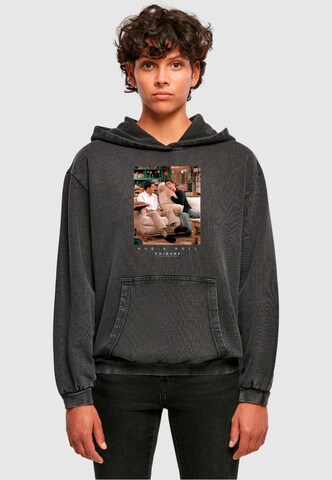 Sweat-shirt 'Friends - Hug And Roll' ABSOLUTE CULT en noir : devant