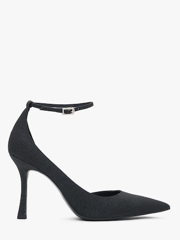 Estro Pumps '672-3' in Black
