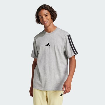 Maglia funzionale 'Essentials' di ADIDAS SPORTSWEAR in grigio: frontale