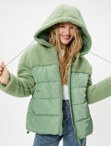 Koton Jacke in Grün