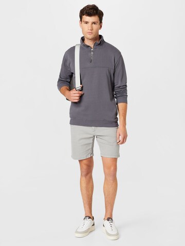 Cotton On Regular Shorts 'CORBY' in Grau