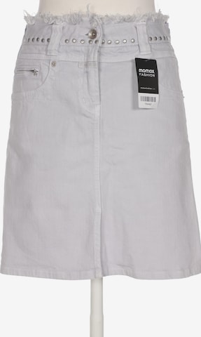 Closed Skirt in XS in Purple: front