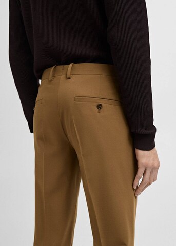 MANGO MAN Slimfit Bügelfaltenhose 'Paris' in Gelb
