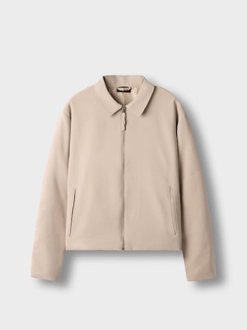 Burocs Between-Season Jacket in Beige: front