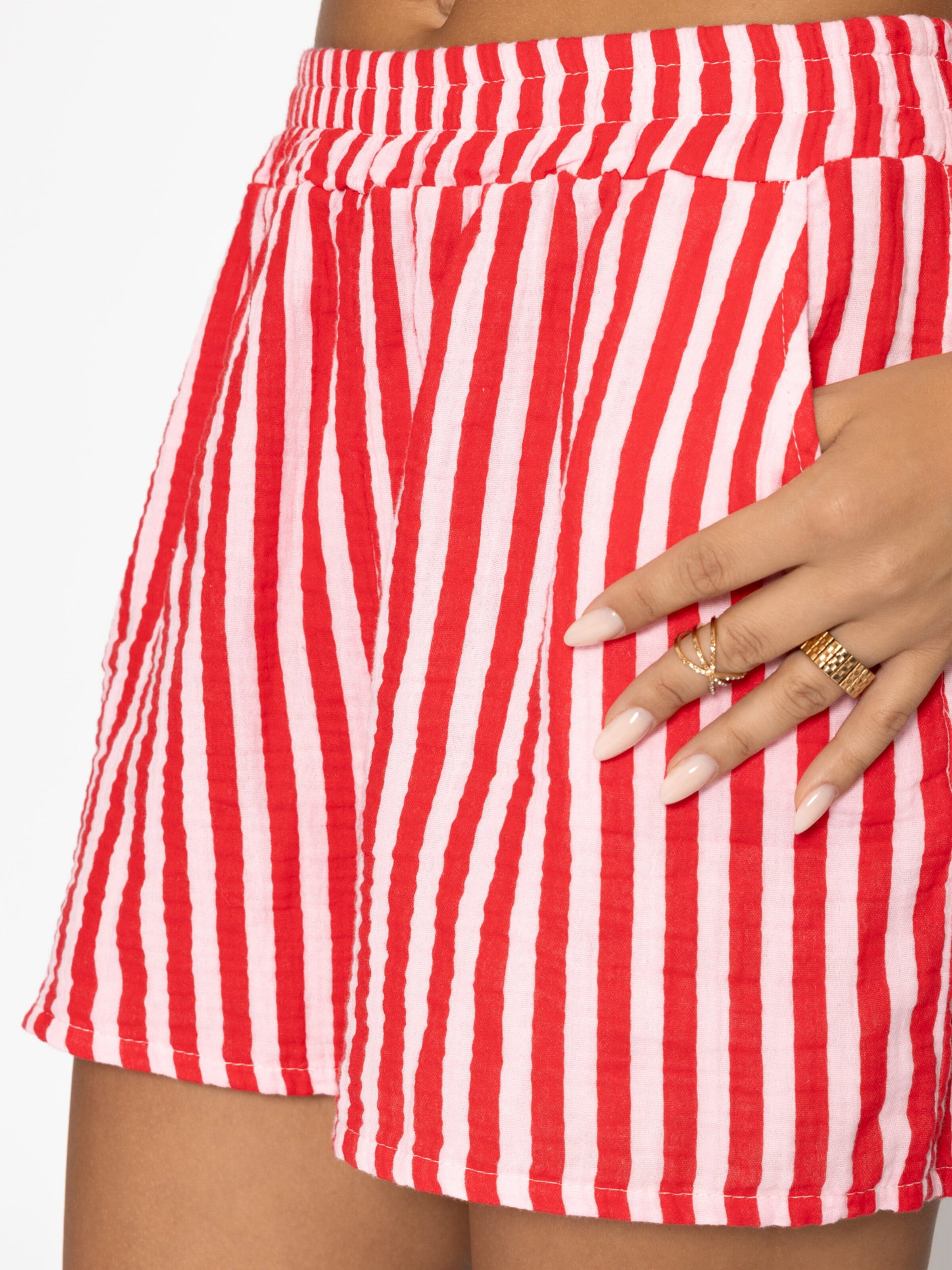 SASSYCLASSY Regular Hose‌‌‌‌ in Rot