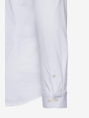 DRYKORN جينز مضبوط قميص 'Tio' بلون أبيض