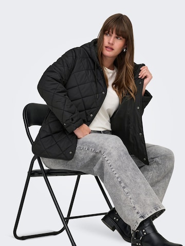 ONLY Carmakoma - Chaqueta de entretiempo 'CARJuliet' en negro