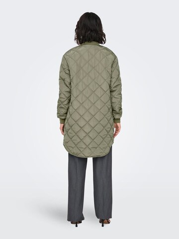 Manteau mi-saison 'JESSICA' ONLY en vert