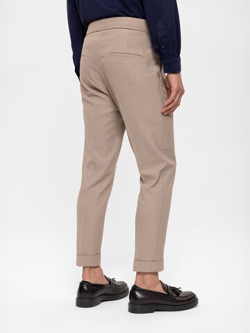 Antioch Regular Bundfaltenhose in Beige