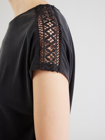 Maglietta 'ONLFREE' di ONLY in nero