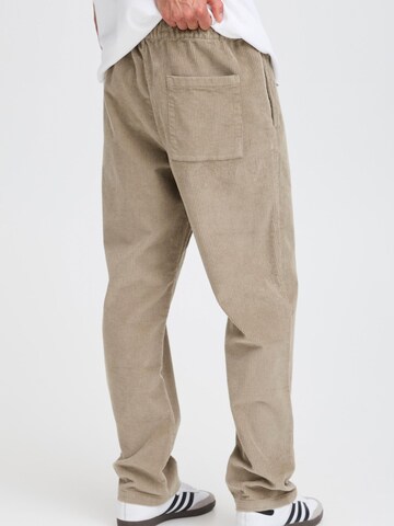 !Solid Regular Chino trousers 'Gutti' in Beige