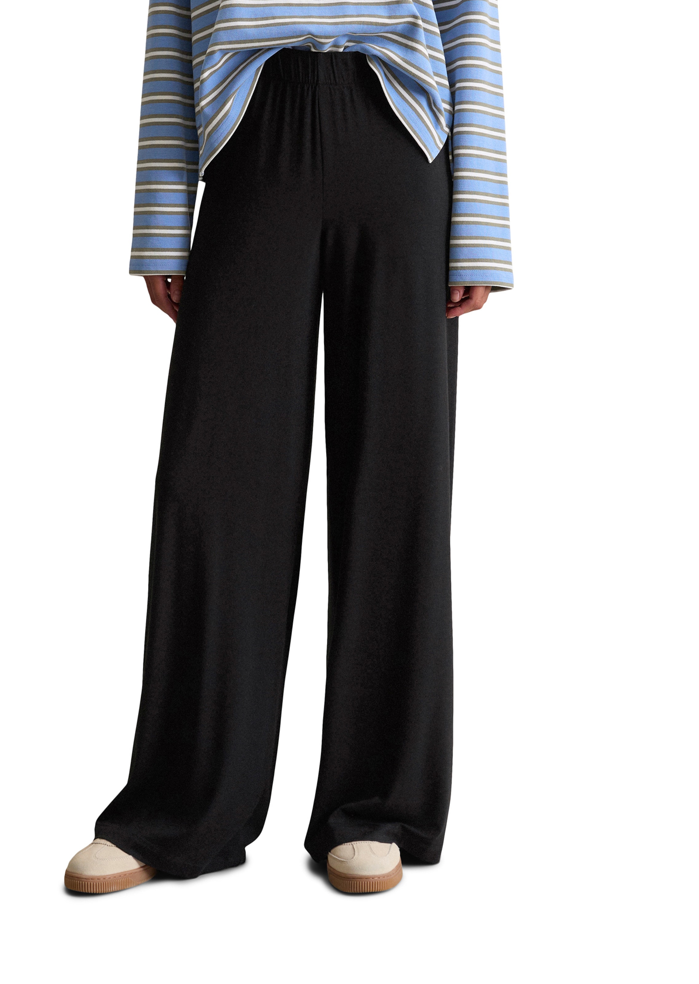 Marc O'Polo DENIM Wide leg Pants in Black: front
