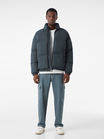 Bershka Zimní bunda – šedá